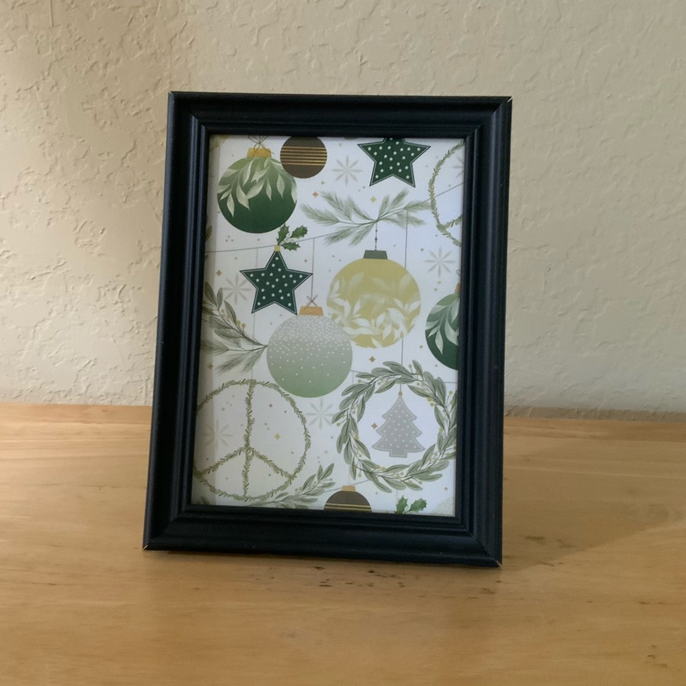 Farmhouse Christmas ornaments accent picture 5x7 w/frame